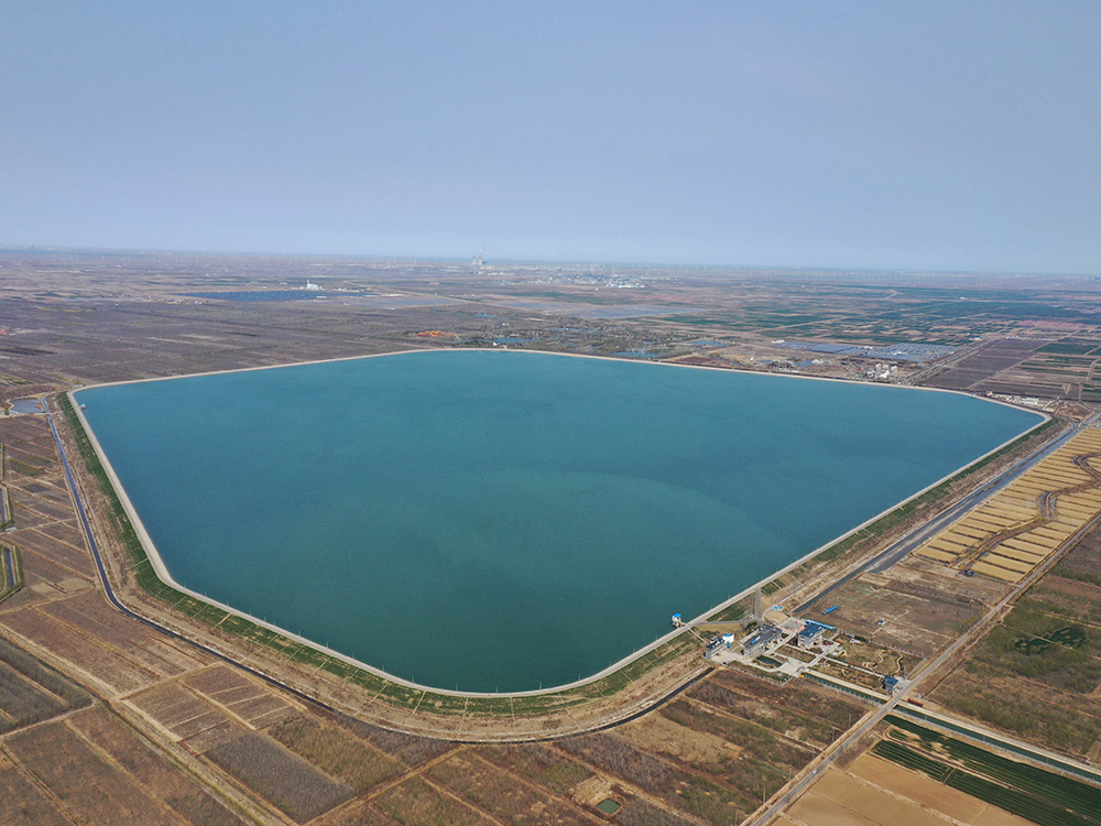 雙王城水庫(kù)：瀕海鹽堿地復(fù)雜地基垂直懸掛與復(fù)合膜防滲體平原水庫(kù)